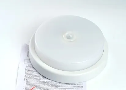 Накладной светодиодный пылевлагозащищённый светильник Feron AL3016 c ИК-датчиком 48565